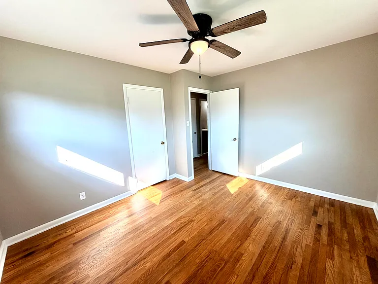 1711 Clarence Dr — Photo 13