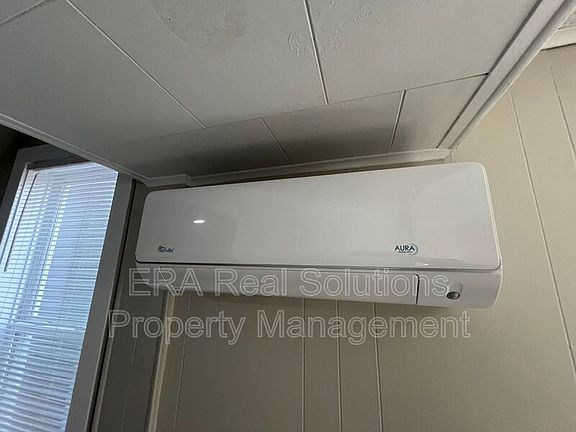 4th image of 122 S Walnut St Unit A