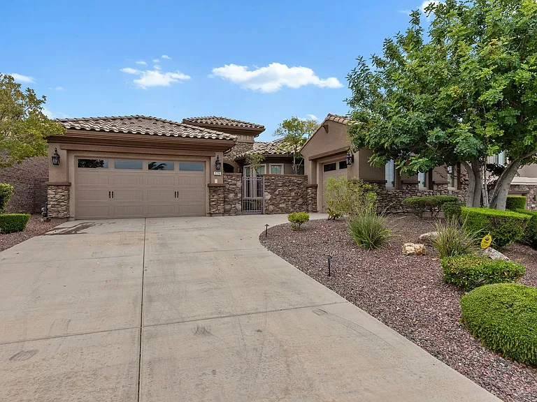 2776 Liberation Dr — Photo 3