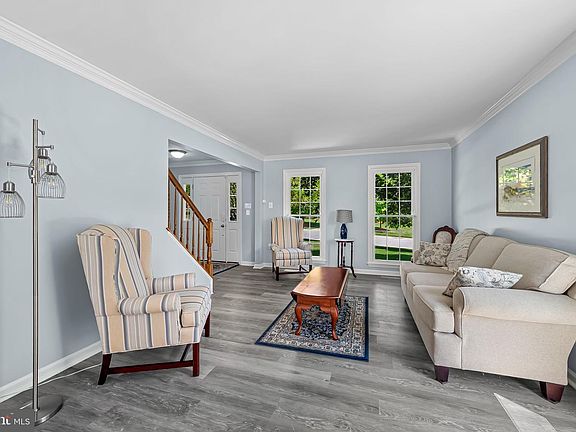 5th image of 5228 Rising Sun Ln