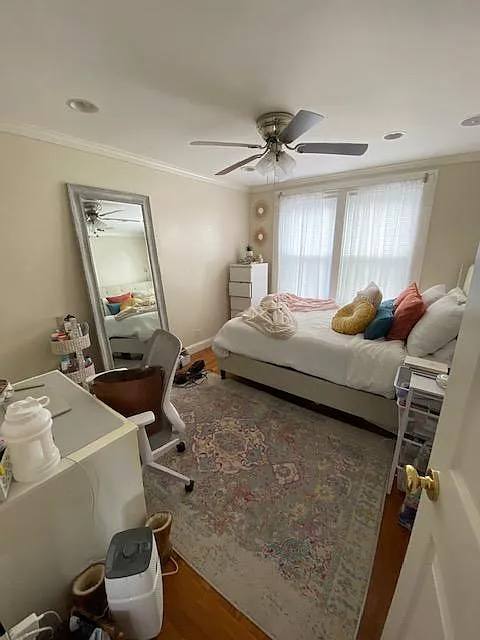 40 Tyndall Ave — Photo 4