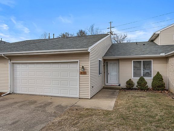 2nd image of 413 Irvine Rd #413