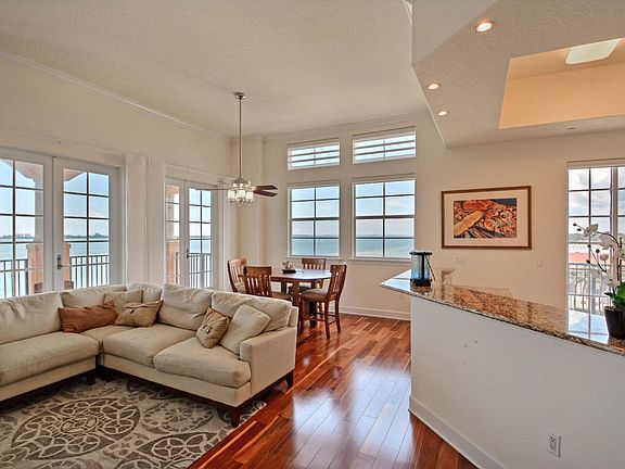 2nd image of 20 Orange Ave Ph 8