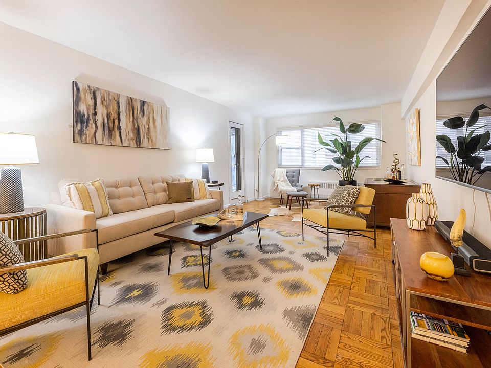 1st image of 40 E 9th St APT 2L
