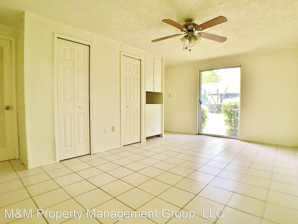 1st image of 404 25th St W #422