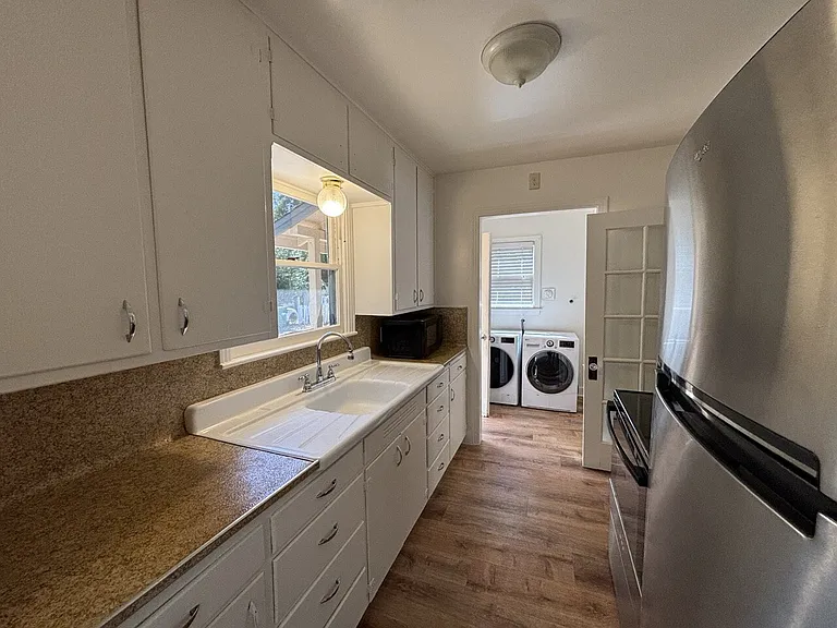 582 Olivene Ct — Photo 6