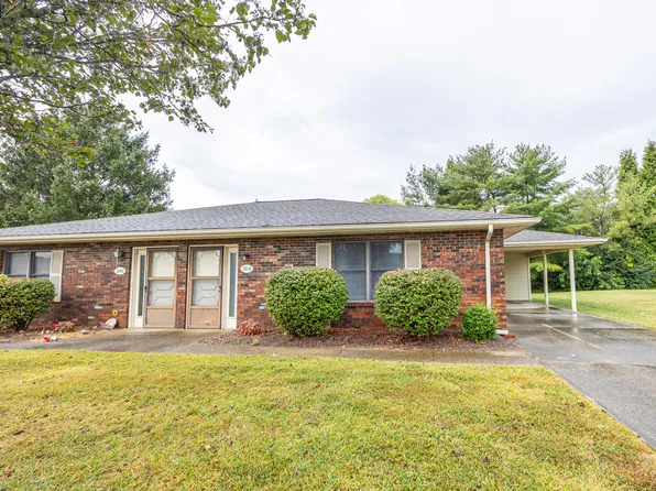 3020 N Anthony Ct, Huntingburg, IN 47542