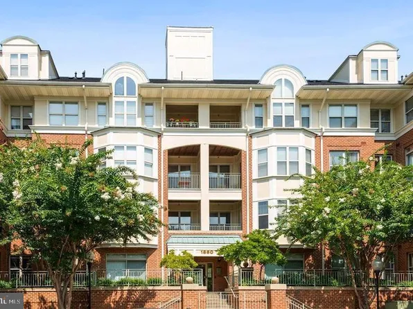 1860 Stratford Park Pl APT 308, Reston, VA 20190