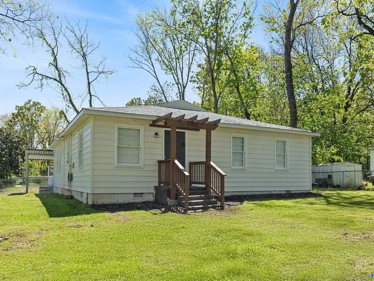 2703 Cave Ave NW, Huntsville, AL 35810 | MLS #21887368 | Zillow