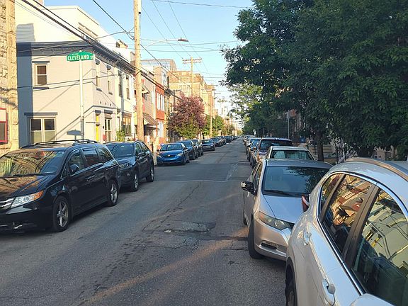5th image of 1811 Wharton St