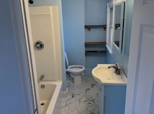 40 E Kidder St APT 3, Portland, ME 04103