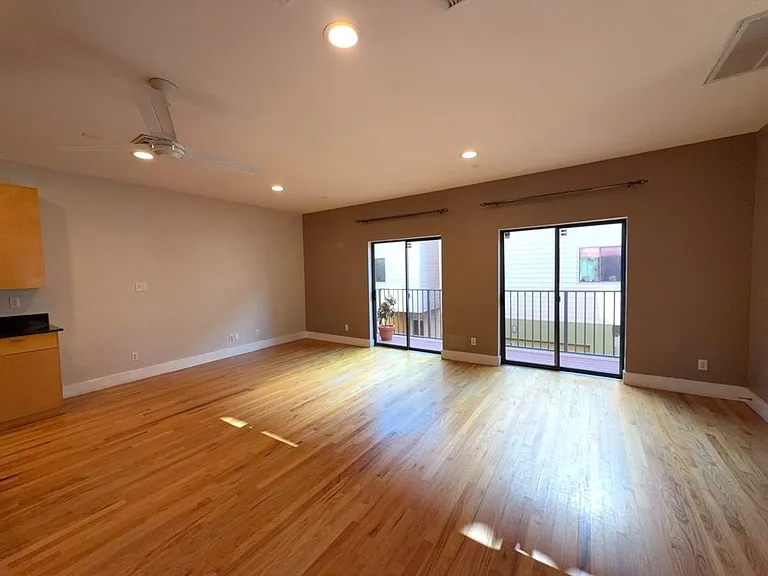 4106 Spencer St #A — Photo 18