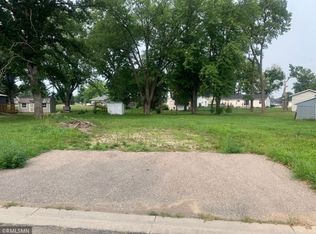 2702 Park Ave NW, Faribault, MN 55021