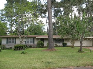 1633 Meadowbrook Rd, Jackson, MS 39211