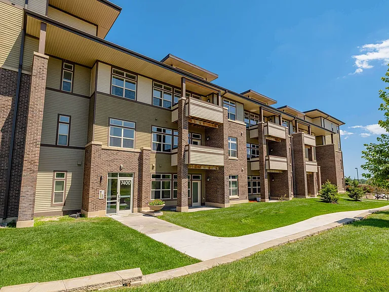 Brookside Apartments — Photo 42