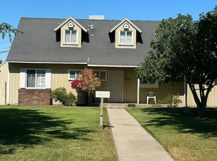 7535 Magnolia Ave, Riverside, CA 92504