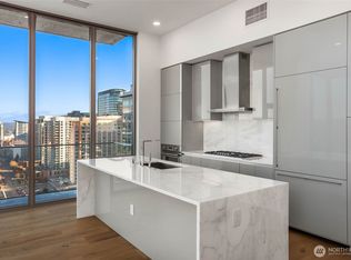 10232 NE 10th St #1902, Bellevue, WA 98004