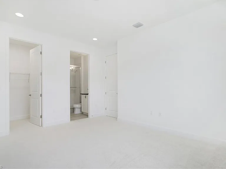 20195 Ainsley St — Photo 37