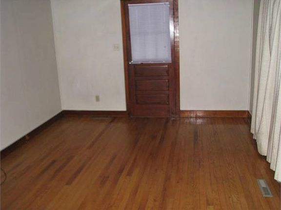 4th image of 4356 Craig Valley Dr