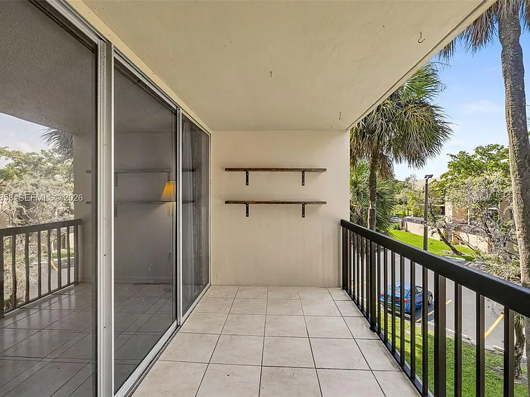 10835 SW 112th Ave #305 — Photo 18