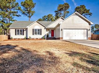 7032 Rockridge Ln, Fayetteville, NC 28306