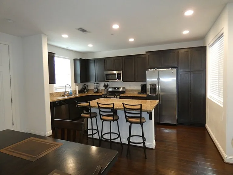 1973 Sterling Pl — Photo 2