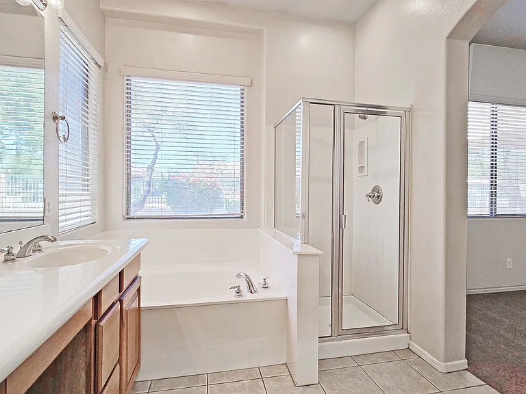 13588 W Alvarado Dr — Photo 18