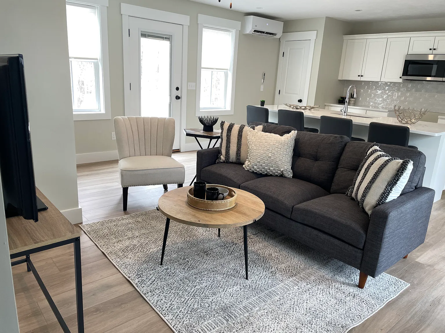 1 bed, 1.5 bath, 990 sqft, $2,795 — Photo 4