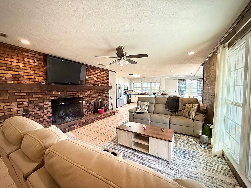 1st image of 201 Burketts Ferry Rd