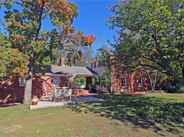 1420 Highview Dr, Greensburg, PA 15601