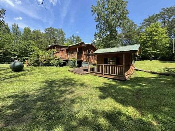 3rd image of 203 Hurricane Creek Dr