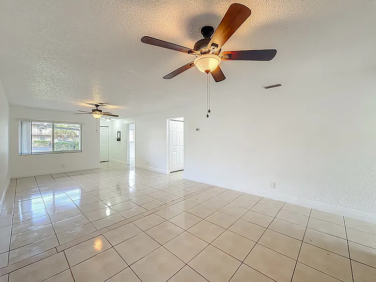 7504 NW 44th Ct #W — Photo 28