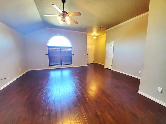 3rd image of 2370 Melody Dr