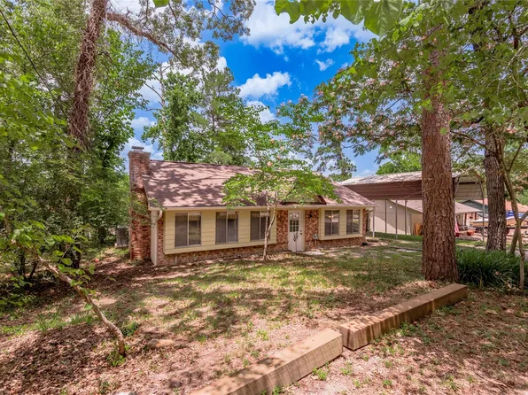 109 Hill Top Rd, Huntsville, TX 77320