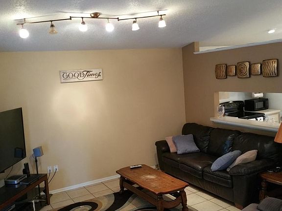 5th image of 1602 Woodacres Ct