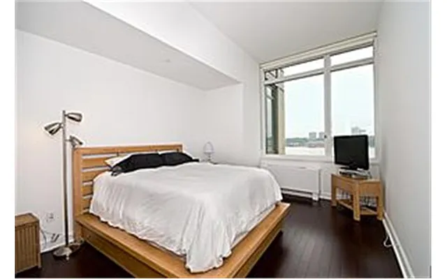 Sold by Douglas Elliman | media 16