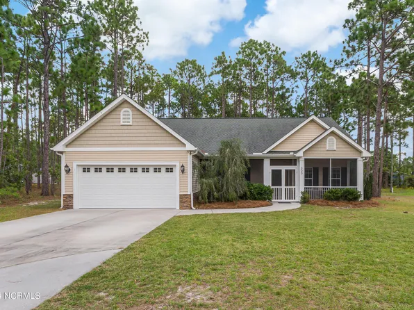 300 Hickory Road, Southport, NC 28461