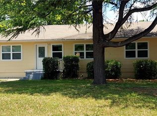 2860 S Montreal Ave, Dallas, TX 75224