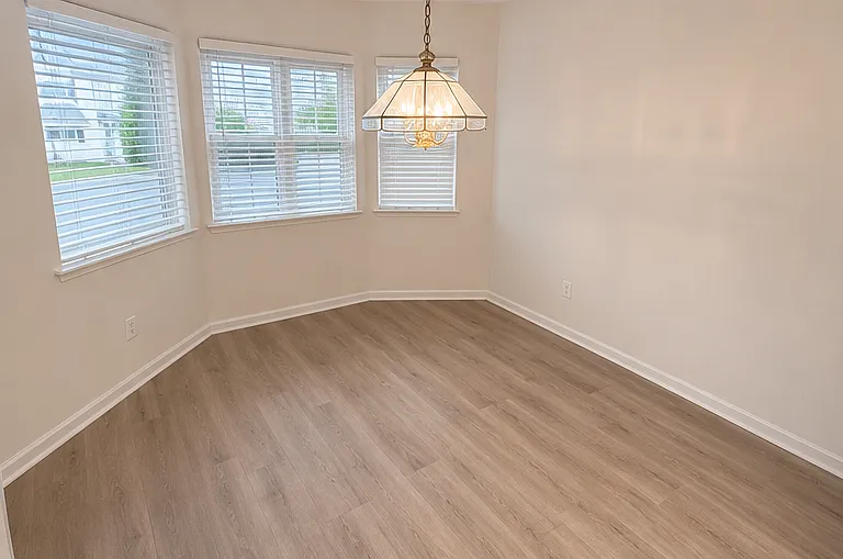 801 Baltic Walk — Photo 12