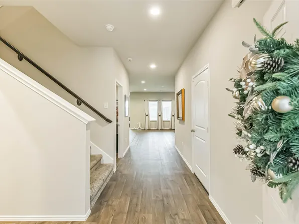 20861 Olive Leaf St, New Caney, TX 77357