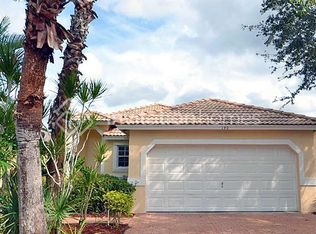 130 Prestige Dr, Royal Palm Beach, FL 33411