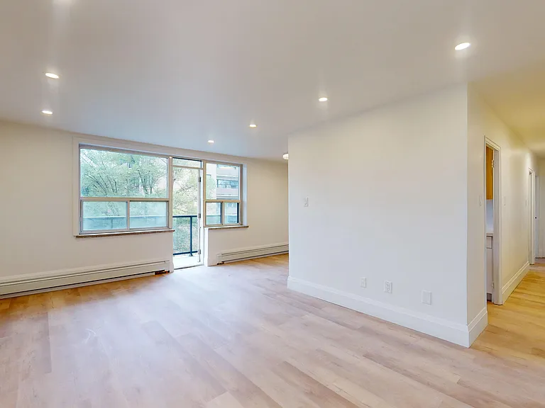 1 Marquette Ave — Photo 81