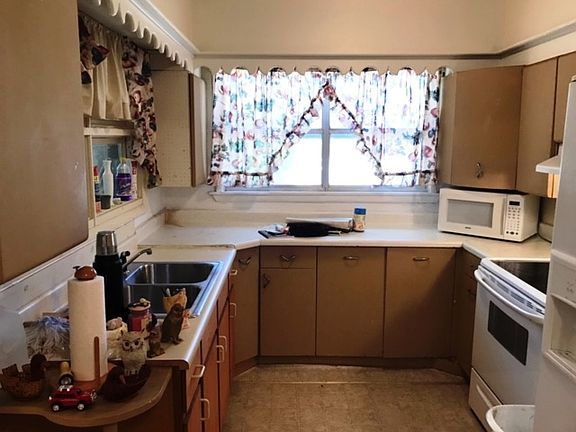 5th image of 1727 Seran Dr