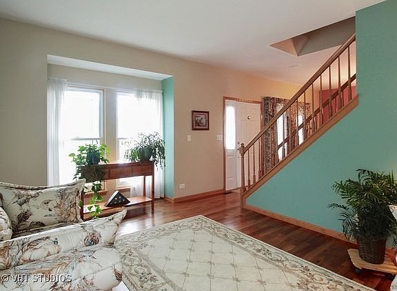 2nd image of 124 Stillwater Dr