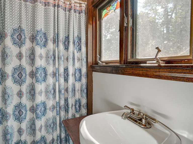 186 Ledgewood Rd — Photo 22