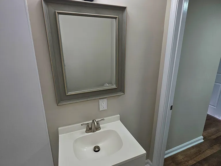 104 Archdale Dr — Photo 11