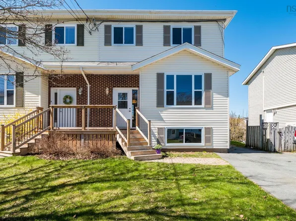 68 Sugar Maple Dr, Timberlea, NS B3T 1G4