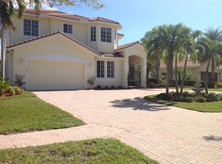 4933 SW Saint Creek Dr, Palm City, FL 34990
