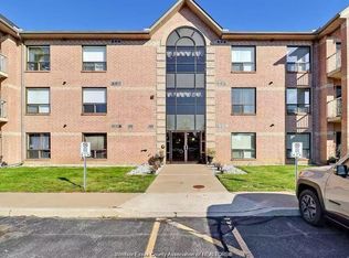 401 Grand Marais Rd W #303, Windsor, ON N9E4S2