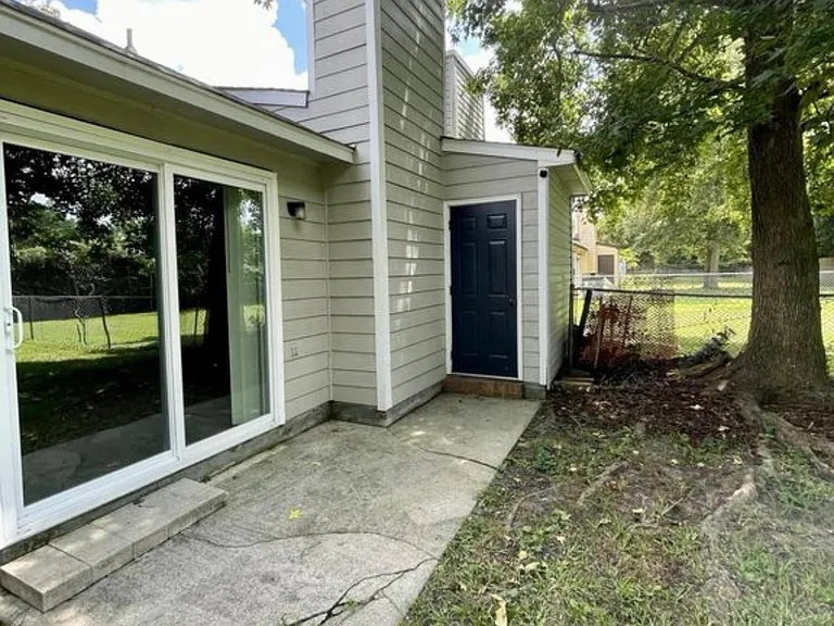 2103 Rolling Ridge Dr #1 — Photo 5